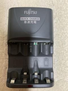 急速充電器、単三形、単四形両用、早い者勝ち即購入OK、最終処分価格です。のサムネイル