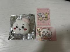 おかおぬいぐるみバッジ　ちいかわのサムネイル