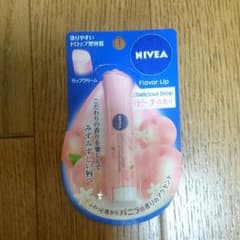 「ぺー様」専用 ニベア フレーバーリップ ピーチの香りのサムネイル