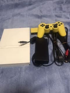 PS2 SCPH-77000 本体　中古　ソフト付きのサムネイル