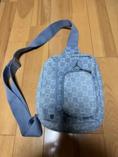 Jordan ショルダーバッグ 青色 デニム - メルカリ