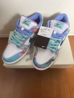 NIKE SB DUNK LOWのサムネイル