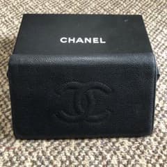 CHANEL キャビアスキン  二つ折り　長財布のサムネイル