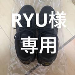 Nike スニーカーのサムネイル