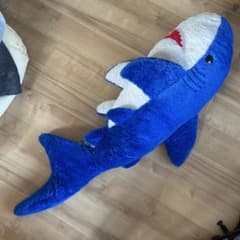 超ドでかい！！　サメ　ふわふわぬいぐるみのサムネイル