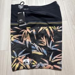 QUIKSILVER HighLine ボードショーツ 34インチのサムネイル