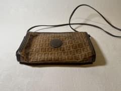 ‼️お値下げ中‼️FENDI フェンディ　ズッキーノPVC×レザーショルダーバッグのサムネイル