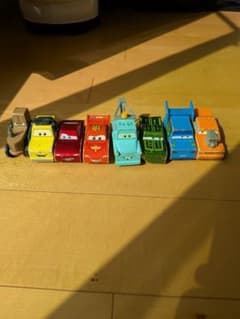 カーズ ミニカー 8体セットのサムネイル