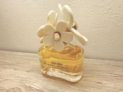 MARC JACOBS DAISY 香水のサムネイル