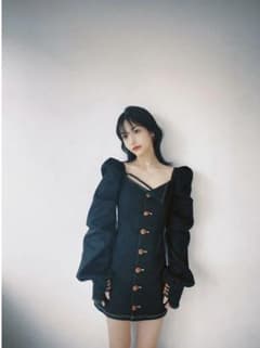 MELT THE LADY アシンメトリーボリュームスリーブワンピースのサムネイル