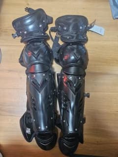 今週削除　ゼット 軟式用 プロステイタス キャッチャー防具 レガースのサムネイル