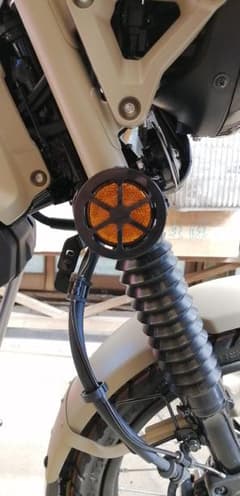 ③送料込み CT125 反射板カバー　ハンターカブのサムネイル