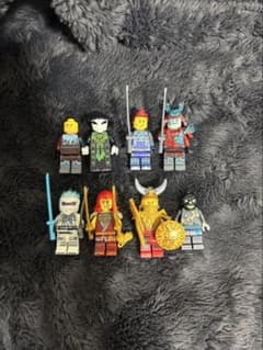 ち*ま様 LEGO ミニフィギュア 8体セットのサムネイル