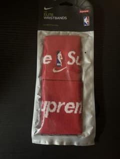 supreme×NIKE リストバンド レッド 2個セット - メルカリ