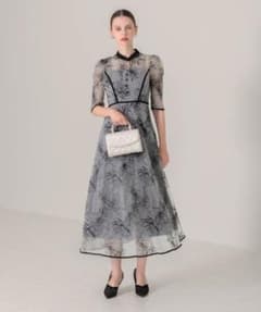 Leja 配色パイピングプチハイネック花柄刺繍ラメレースロング丈ドレス