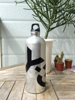 Y-3 Y3 ヨウジヤマモト スニーカー 水筒 Sigg レア 希少のサムネイル