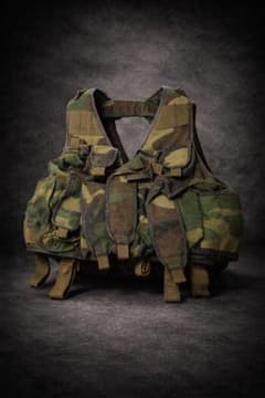 ロシア軍 実物 Splav製 Tarzan M32 ベスト 迷彩 - メルカリ