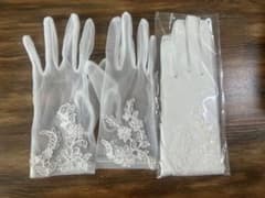 ホワイトウェディンググローブ 2ペアのサムネイル