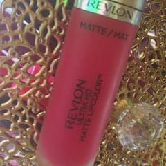 Revlon 10  マット リップカラーのサムネイル