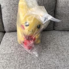 ポケモン　B賞お手伝いピカチュウぬいぐるみのサムネイル
