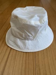 新品未使用　AG by aquagirl × umbro バケットハットのサムネイル