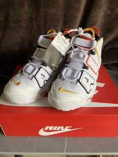 NIKE AIR MORE UPTEMPO DD9223-100のサムネイル