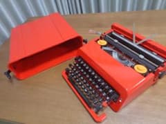 完動品　olivetti valentineタイプライター　時計じかけのオレンジ 完動品 olivetti valentineタイプライター 時計じかけのオレンジ