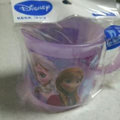 pq様専用 ディズニー プラスチックコップのサムネイル