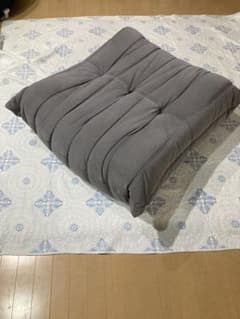 ligneroset リーンロゼ　トーゴ　パフ　オットマン　ソファのサムネイル