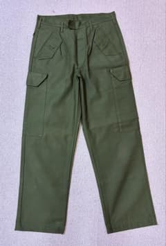 スウェーデン軍 ミリタリー カーゴパンツ C42のサムネイル