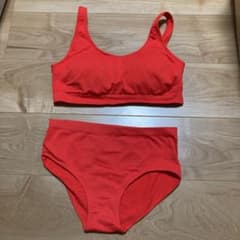 UNIQLO U水着 ビキニセットのサムネイル