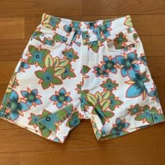 ショートパンツ ハーフパンツ 花柄のサムネイル