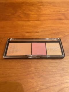 フェイスパレット kiko milano日本未上陸！チーク シェード ハイライトのサムネイル