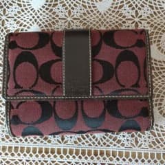 COACH コーチ 二つ折り財布のサムネイル