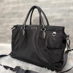 完売品】TUMI VOYAGEUR シェリル ビジネストート PC収納可 黒 - メルカリ