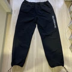 supremeのサムネイル