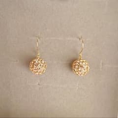 ジュエリーTSUTSUMI クリスタルガラスボールピアス クリスタルフック