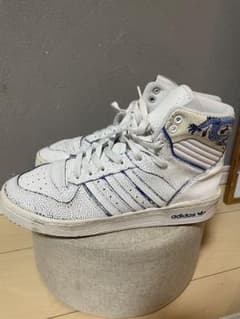 adidas ハイカットスニーカー ライバルリー 白青 EE9292のサムネイル
