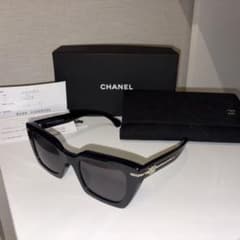 CHANEL スクエアシェイプ サングラスのサムネイル