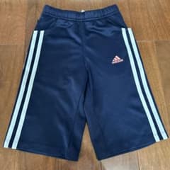 adidas ネイビー ショートパンツ 120のサムネイル