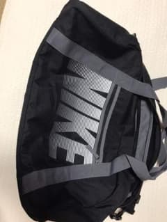 【中古】NIKE  ボストンバック　ダッフルバックのサムネイル