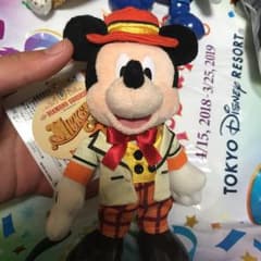 ミッキー ぬいぐるみバッジのサムネイル