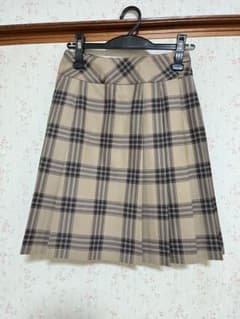 藤原様　制服　スカートのサムネイル