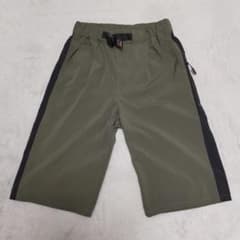 ハーフパンツ カーキ 160サイズのサムネイル