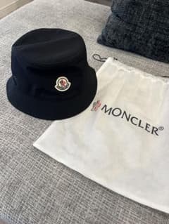 MONCLER ブラック バケットハット 収納袋付き MONCLER ブラック バケットハット 収納袋付き - メルカリ