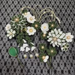 【白×深緑】つまみ細工 髪飾り｜七五三・成人式・振袖・結婚式｜7点セットのサムネイル