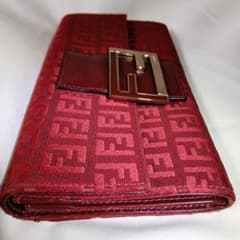 FENDI ズッカ柄 長財布 レッド - メルカリ