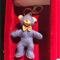 フェラガモ キーホルダーのサムネイル