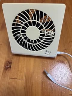 USB卓上扇風機 ホワイトのサムネイル