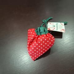 Woolworths 折りたたみエコバッグ ストロベリー型のサムネイル